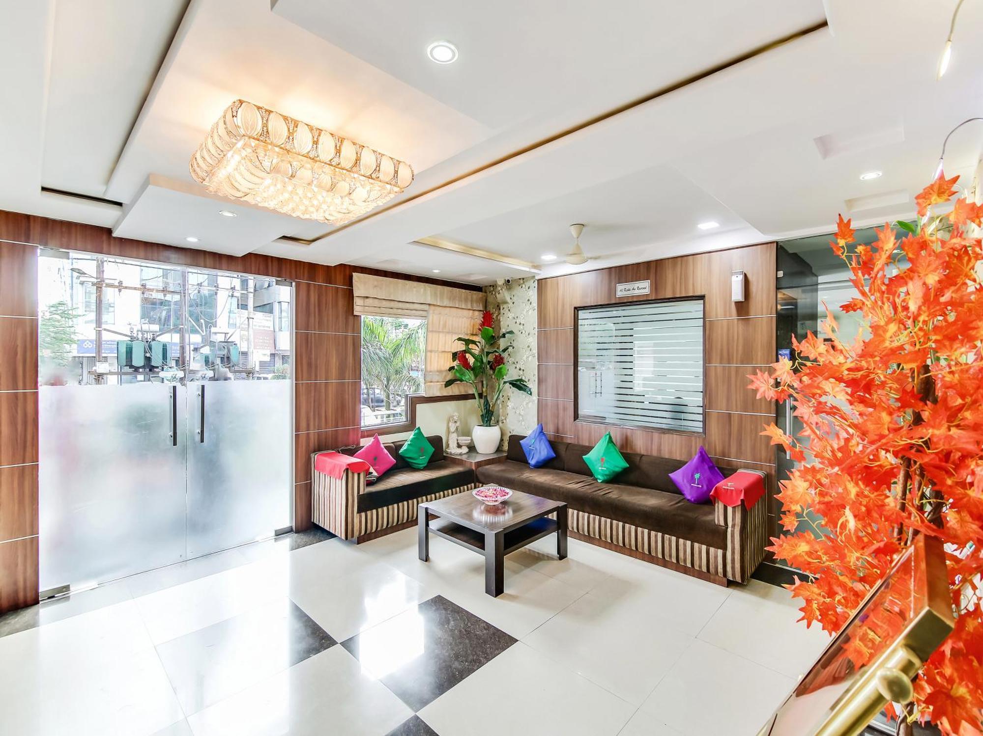 Capital O 32619 Hotel Sugar Palm Gwalior Εξωτερικό φωτογραφία