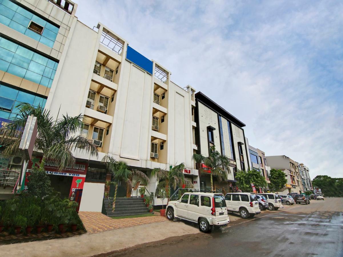 Capital O 32619 Hotel Sugar Palm Gwalior Εξωτερικό φωτογραφία