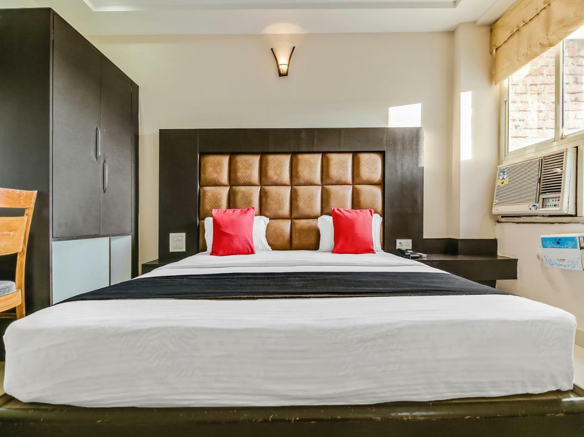Capital O 32619 Hotel Sugar Palm Gwalior Εξωτερικό φωτογραφία