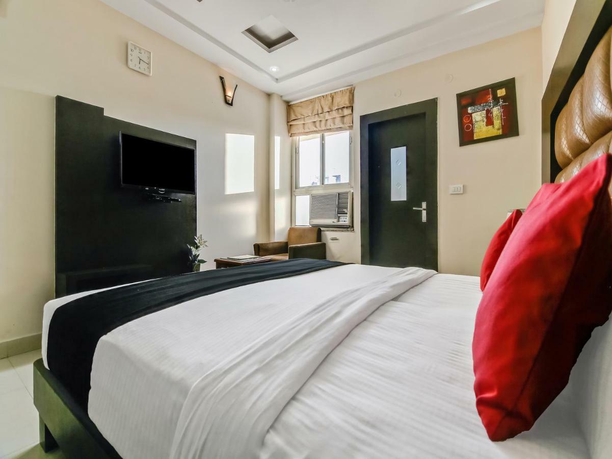 Capital O 32619 Hotel Sugar Palm Gwalior Εξωτερικό φωτογραφία