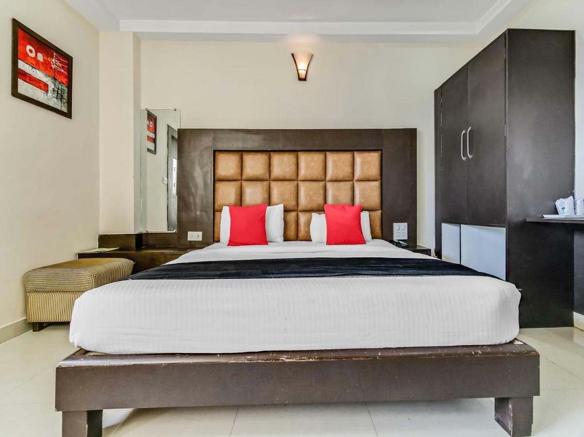 Capital O 32619 Hotel Sugar Palm Gwalior Εξωτερικό φωτογραφία