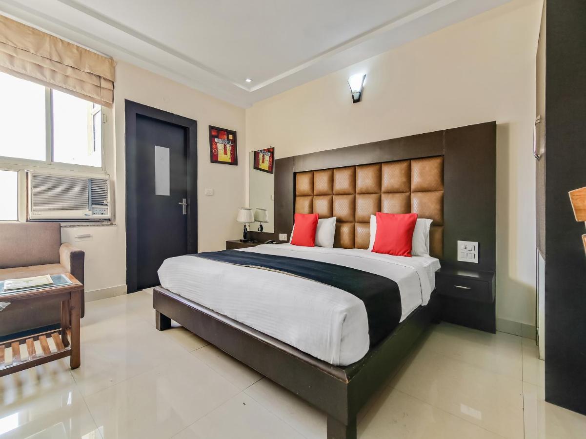 Capital O 32619 Hotel Sugar Palm Gwalior Εξωτερικό φωτογραφία