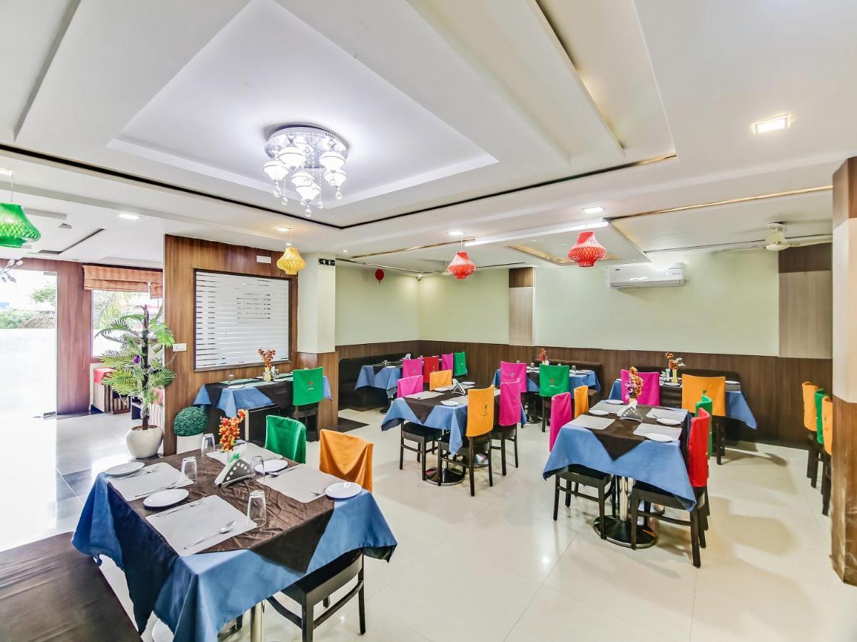 Capital O 32619 Hotel Sugar Palm Gwalior Εξωτερικό φωτογραφία