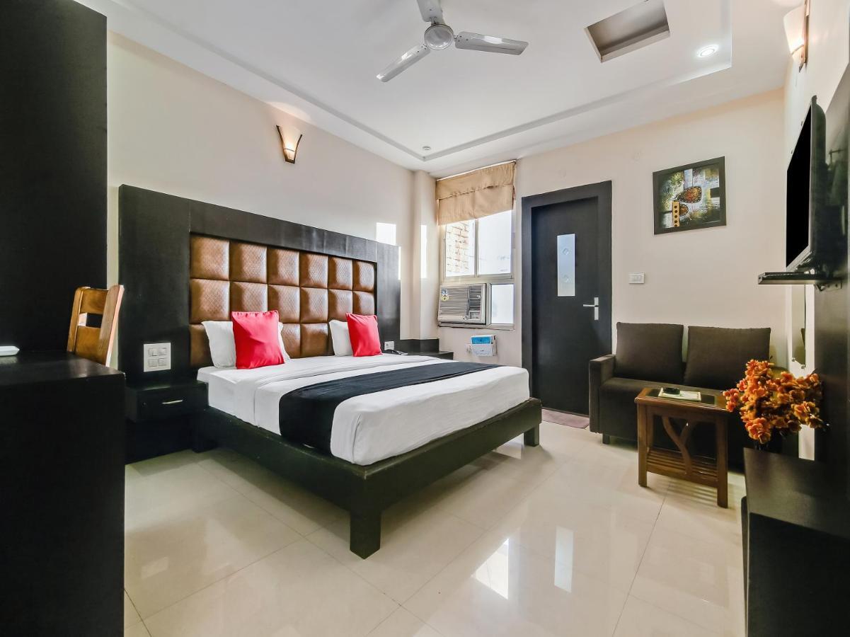 Capital O 32619 Hotel Sugar Palm Gwalior Εξωτερικό φωτογραφία