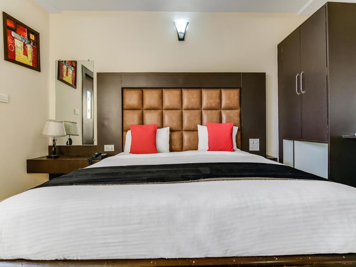 Capital O 32619 Hotel Sugar Palm Gwalior Εξωτερικό φωτογραφία